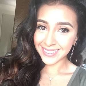 Meet your Posher, Crystal